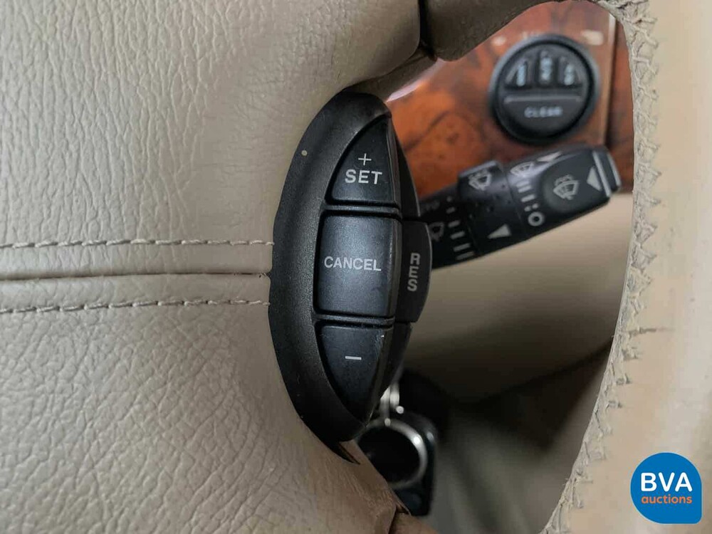 Daimler Super V8 4.0L 363 PS 2001 -Org. NL-, 82-GS-NJ.