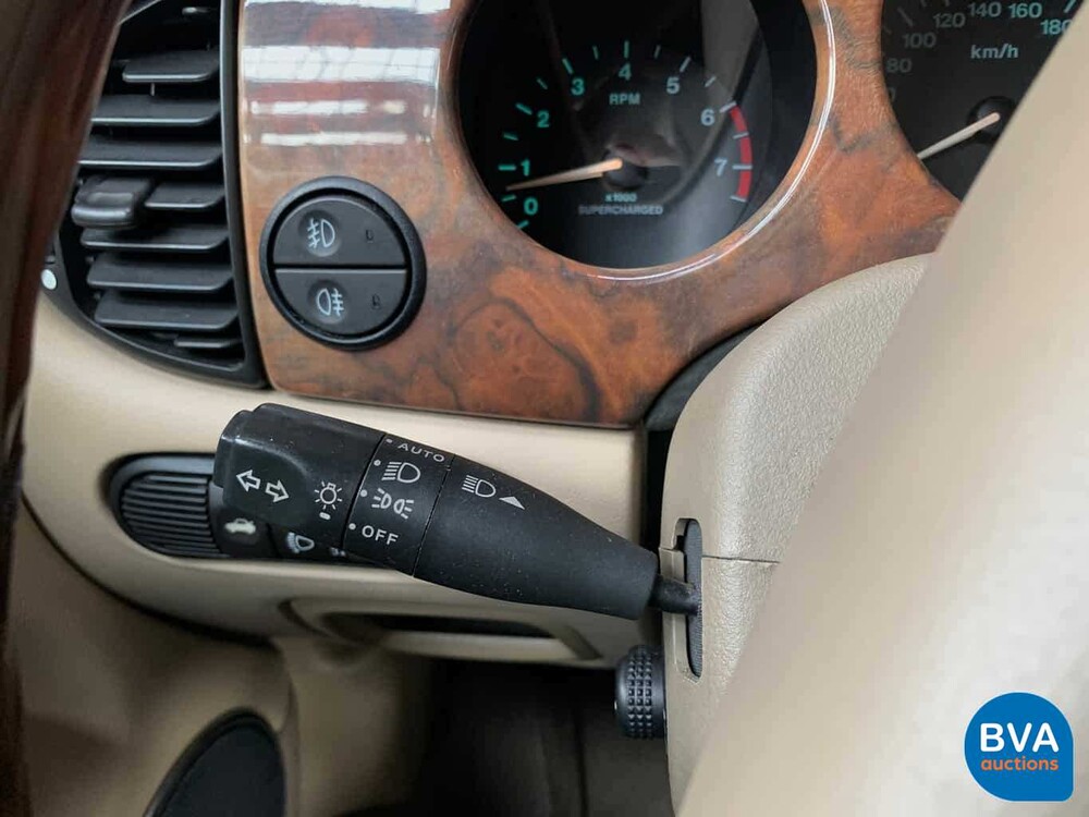 Daimler Super V8 4.0L 363 PS 2001 -Org. NL-, 82-GS-NJ.