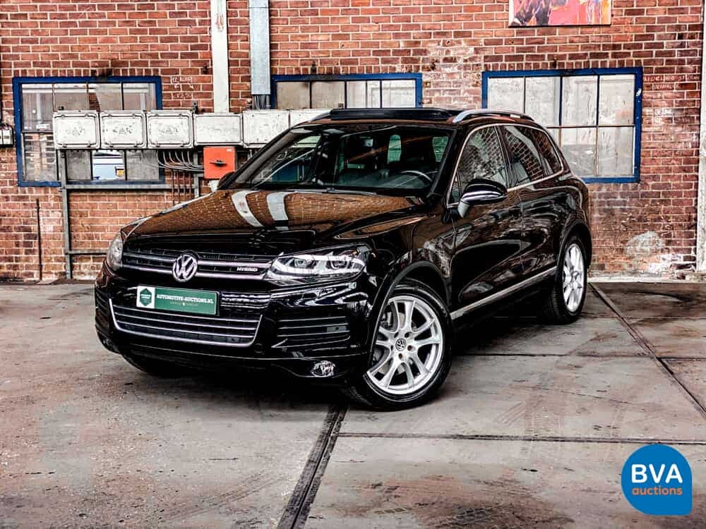Volkswagen Touareg 3.0 TSI Hybrid Highline 4Motion 333 PS, 38-RBF-2.