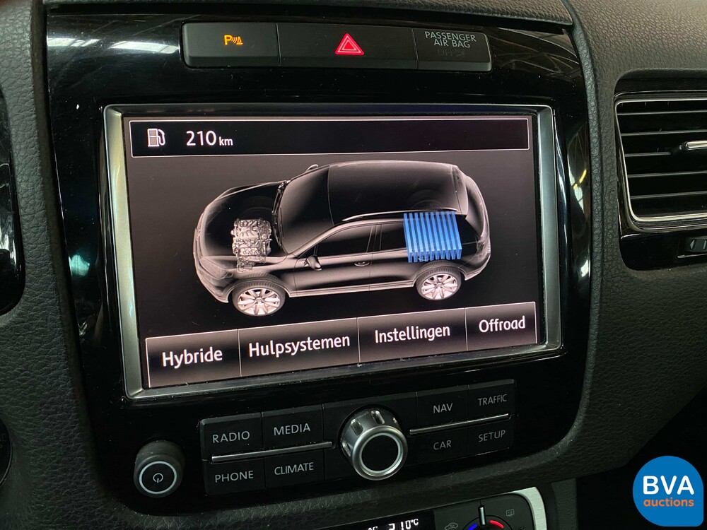 Volkswagen Touareg 3.0 TSI Hybrid Highline 4Motion 333 PS, 38-RBF-2.