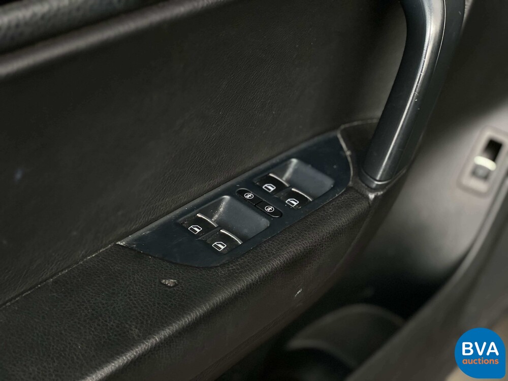 Volkswagen Touareg 3.0 TSI Hybrid Highline 4Motion 333 PS, 38-RBF-2.