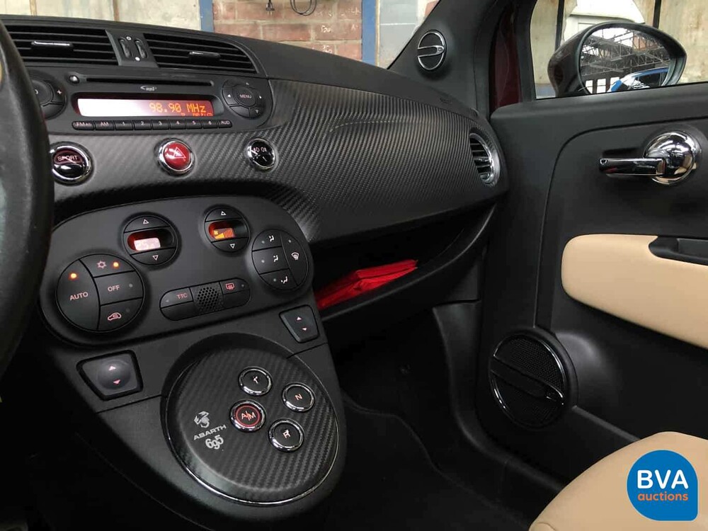 Fiat 500 C 1.4 Abarth 695 Edizione Maserati 180 PS 2012, 62-ZTS-2.