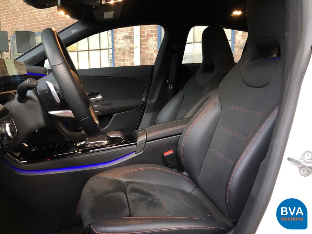Mercedes-Benz CLA180 AMG-Styling 136 PS CLA-Klasse 2020 -GARANTIE-.