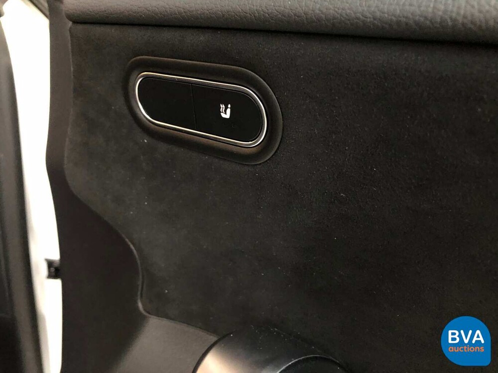 Mercedes-Benz CLA180 AMG-Styling 136 PS CLA-Klasse 2020 -GARANTIE-.