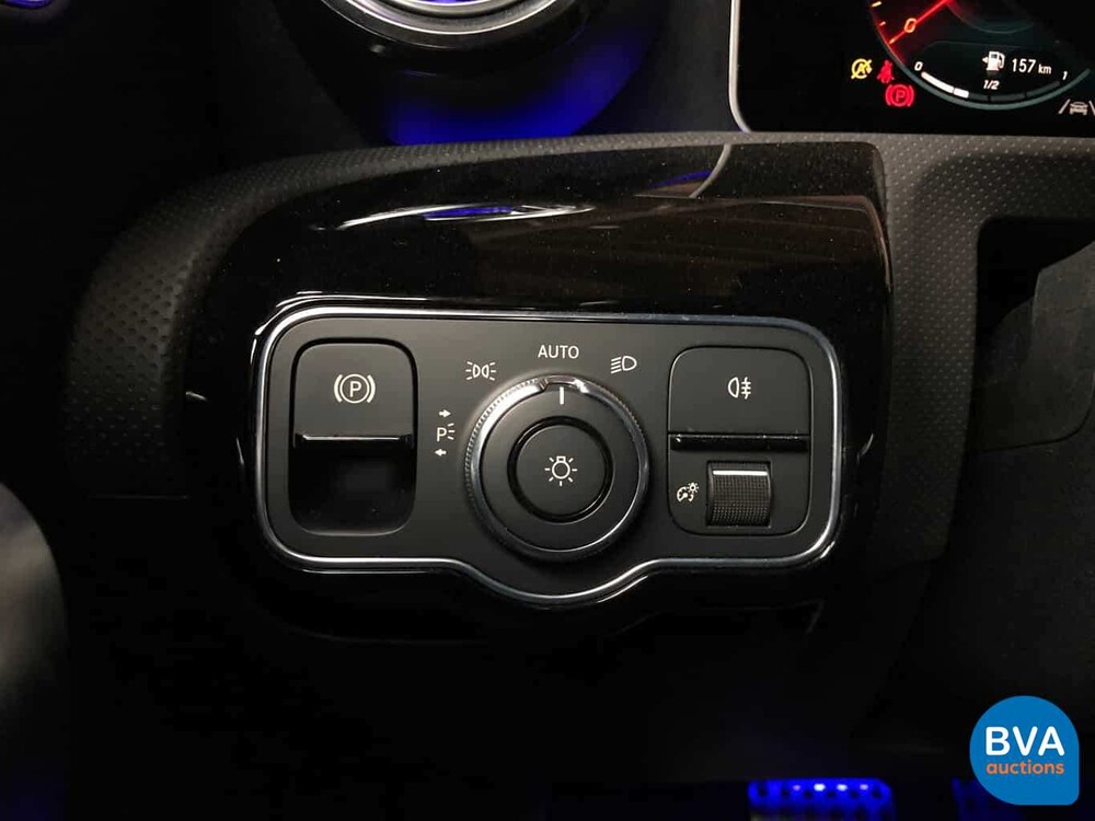 Mercedes-Benz CLA180 AMG-Styling 136 PS CLA-Klasse 2020 -GARANTIE-.