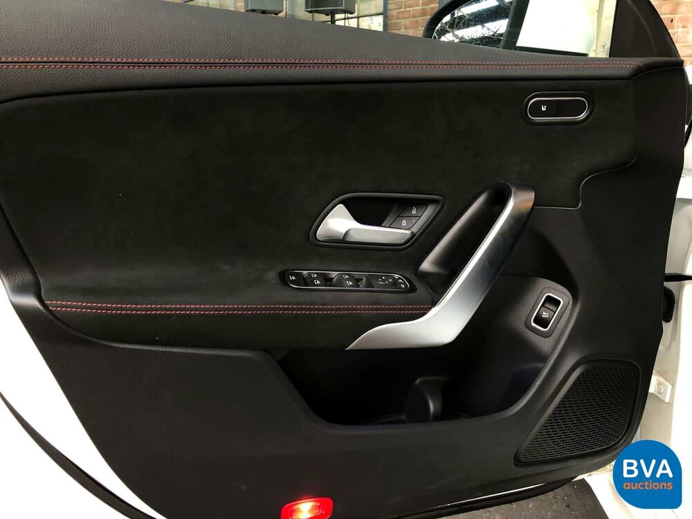 Mercedes-Benz CLA180 AMG-Styling 136 PS CLA-Klasse 2020 -GARANTIE-.
