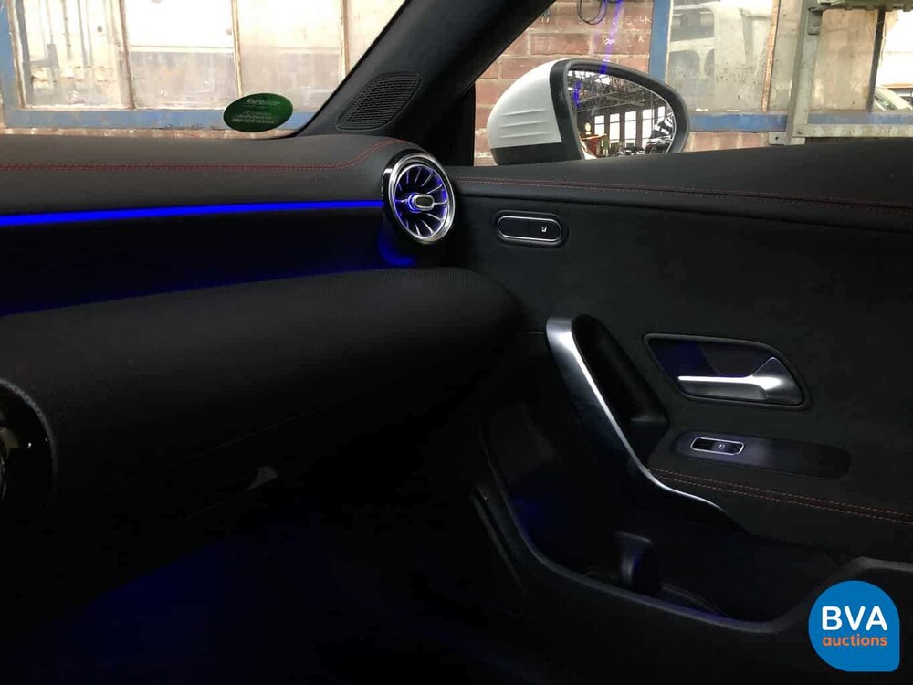 Mercedes-Benz CLA180 AMG-Styling 136 PS CLA-Klasse 2020 -GARANTIE-.