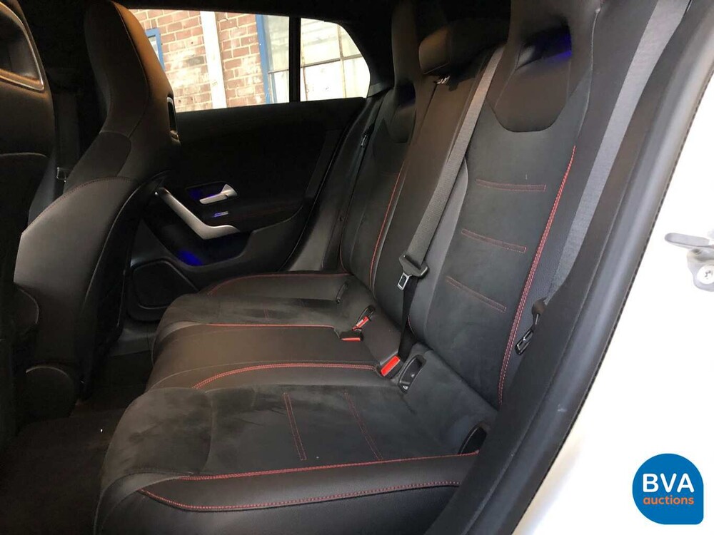 Mercedes-Benz CLA180 AMG-Styling 136 PS CLA-Klasse 2020 -GARANTIE-.