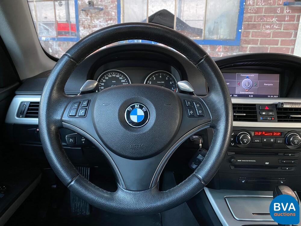 BMW 335i Coupé Executive 451 PS 3er, XX-928-S.