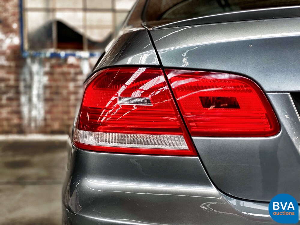 BMW 335i Coupé Executive 451 PS 3er, XX-928-S.