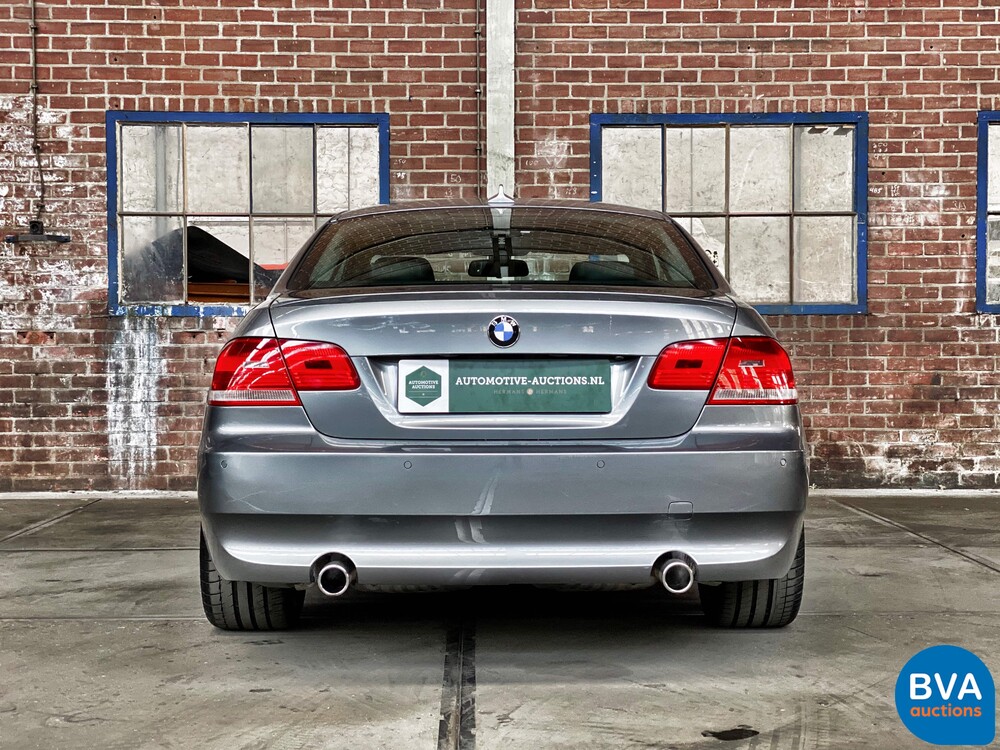 BMW 335i Coupé Executive 451 PS 3er, XX-928-S.