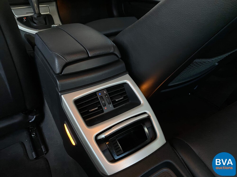 BMW 335i Coupé Executive 451 PS 3er, XX-928-S.