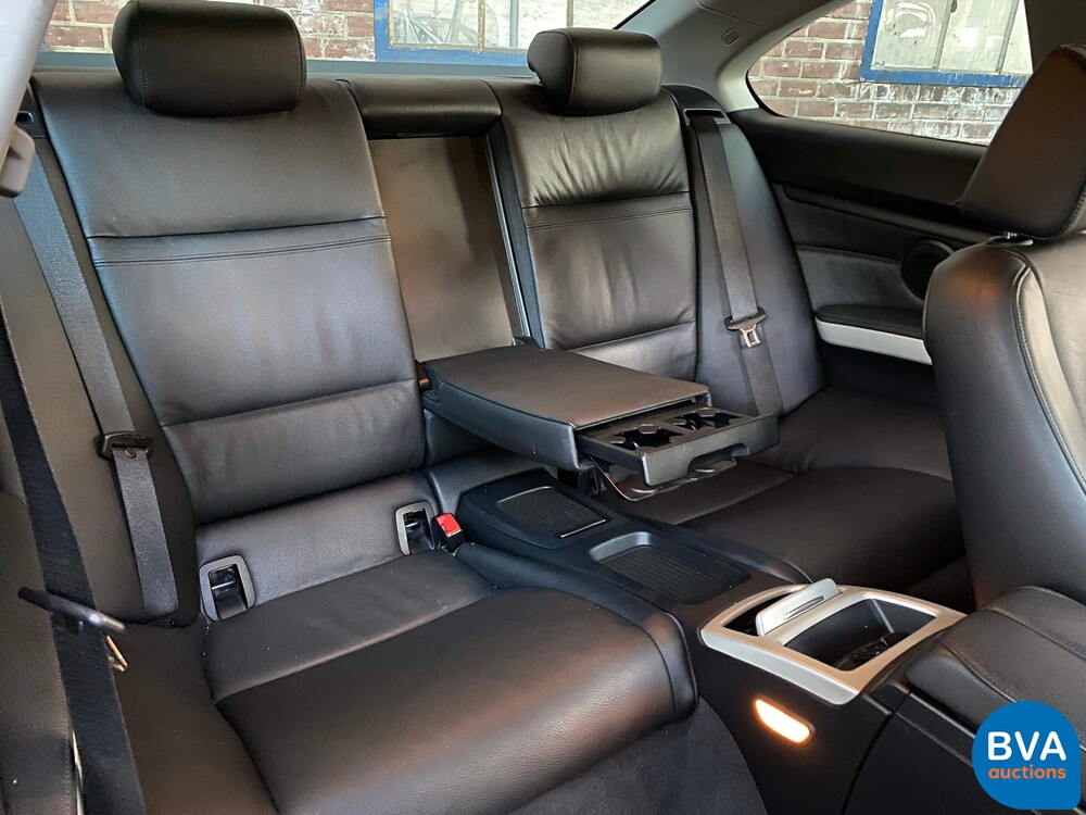 BMW 335i Coupé Executive 451 PS 3er, XX-928-S.