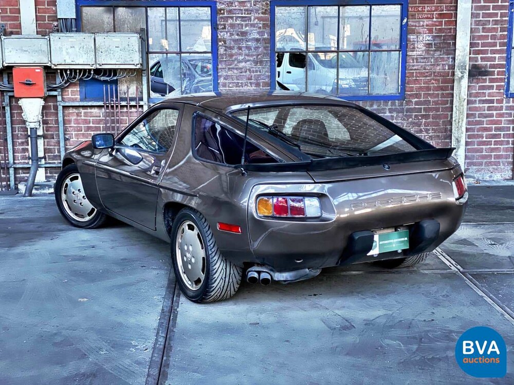 Porsche 928 5.0 V8 1984.