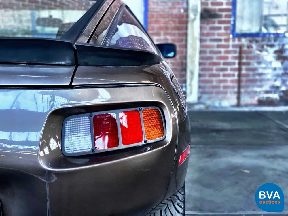 Porsche 928 5.0 V8 1984.