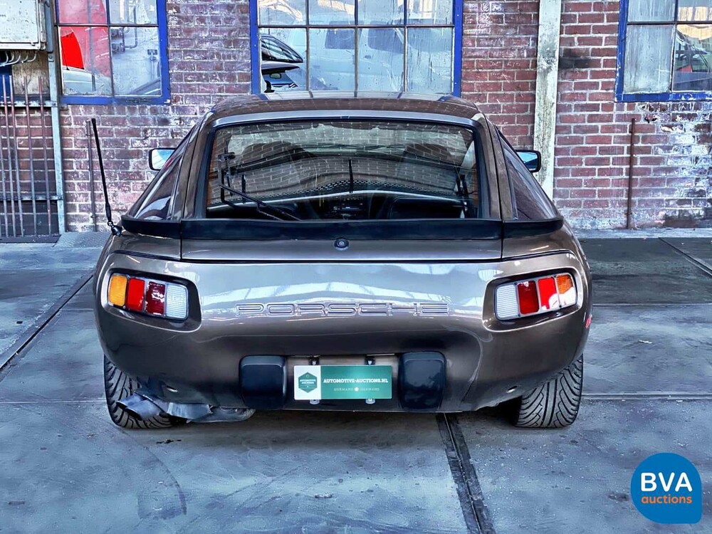 Porsche 928 5.0 V8 1984.