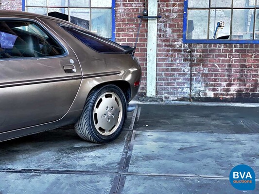 Porsche 928 5.0 V8 1984.