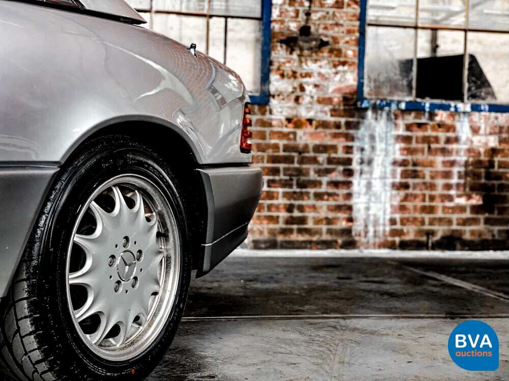 Mercedes-Benz SL600 6.0 V12 R129 1995.