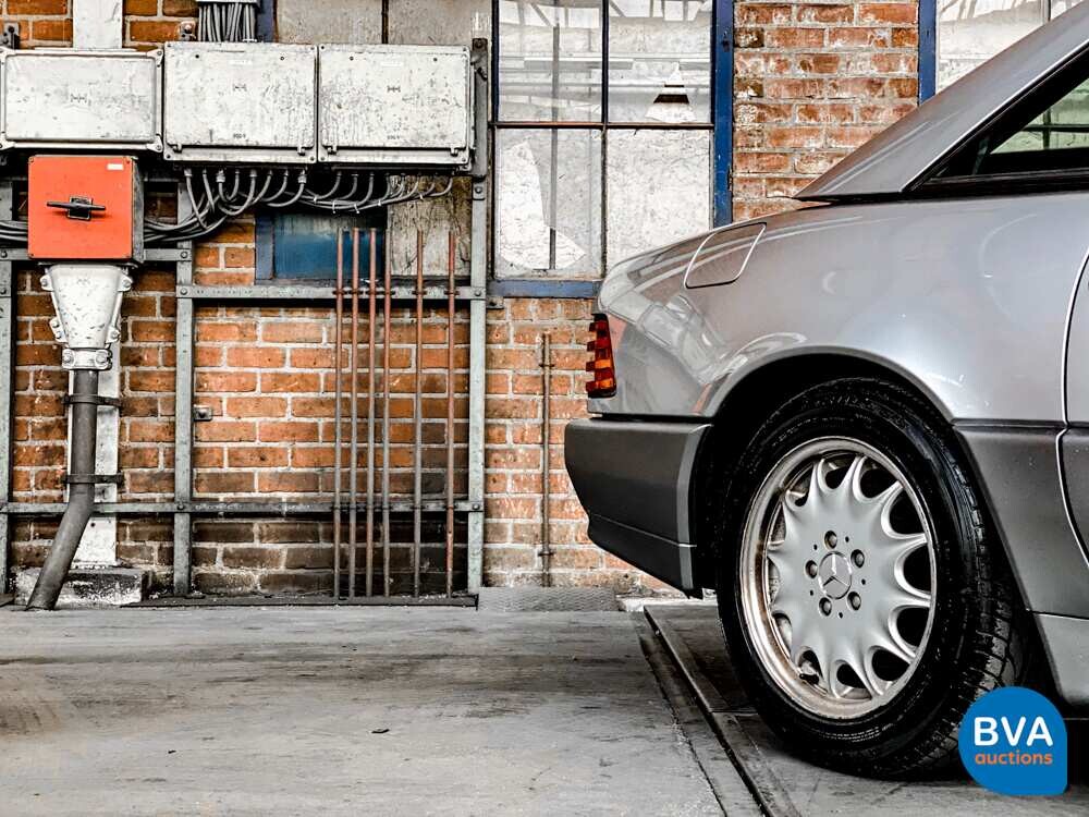 Mercedes-Benz SL600 6.0 V12 R129 1995.