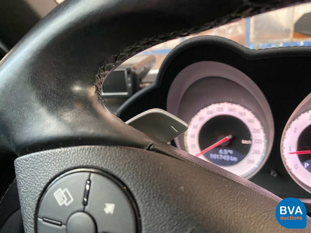 Mercedes-Benz SL350 AMG 3.5 V6 315 PS SL-Klasse 2011.