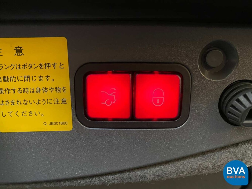 Mercedes-Benz SL350 AMG 3.5 V6 315 PS SL-Klasse 2011.