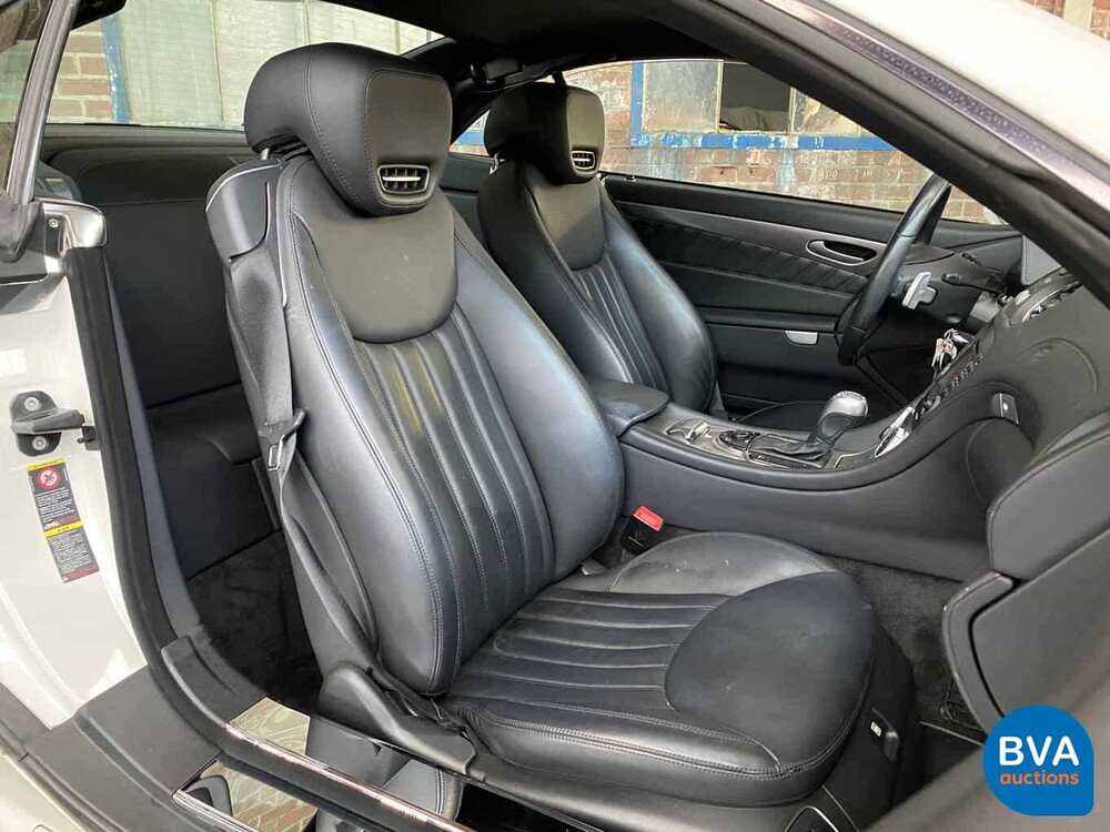 Mercedes-Benz SL350 AMG 3.5 V6 315 PS SL-Klasse 2011.