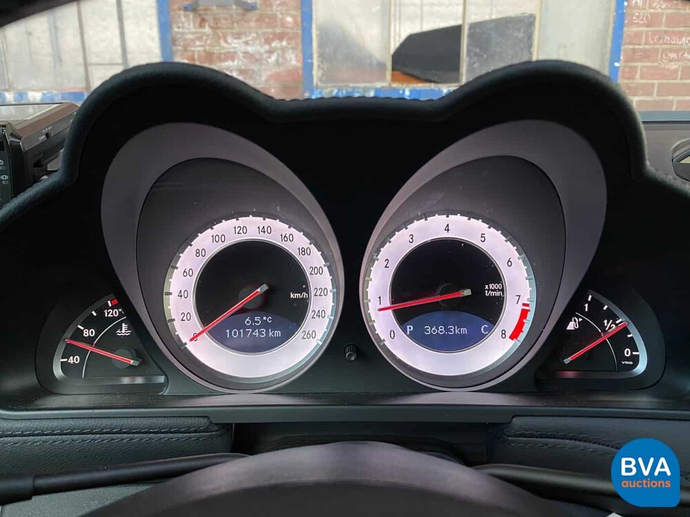 Mercedes-Benz SL350 AMG 3.5 V6 315 PS SL-Klasse 2011.