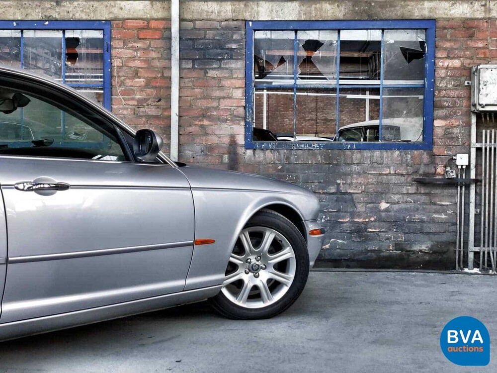 Jaguar XJ8 4.2 V8 300 PS 2003 -Youngtimer-.