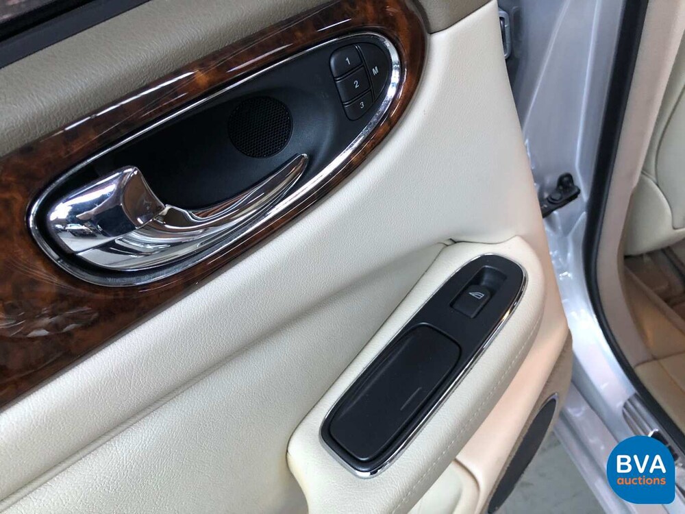 Jaguar XJ8 4.2 V8 300 PS 2003 -Youngtimer-.