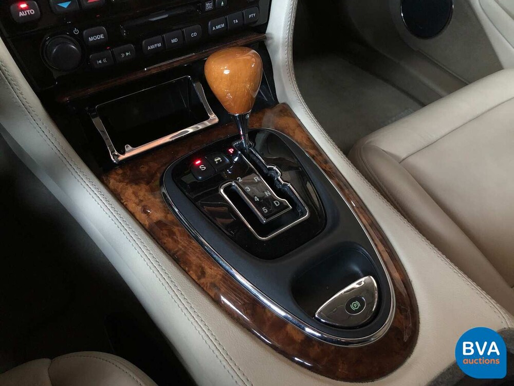 Jaguar XJ8 4.2 V8 300 PS 2003 -Youngtimer-.