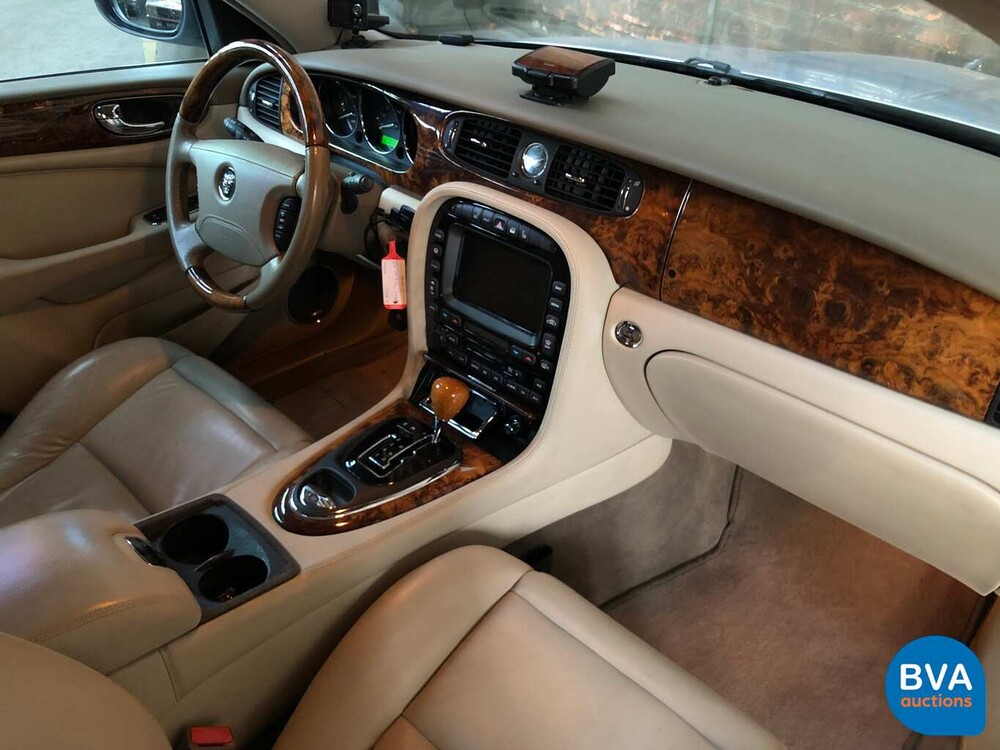 Jaguar XJ8 4.2 V8 300 PS 2003 -Youngtimer-.