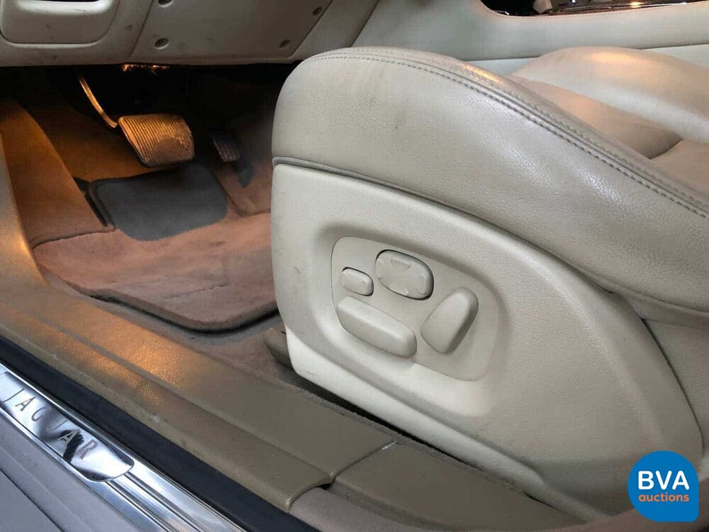 Jaguar XJ8 4.2 V8 300 PS 2003 -Youngtimer-.