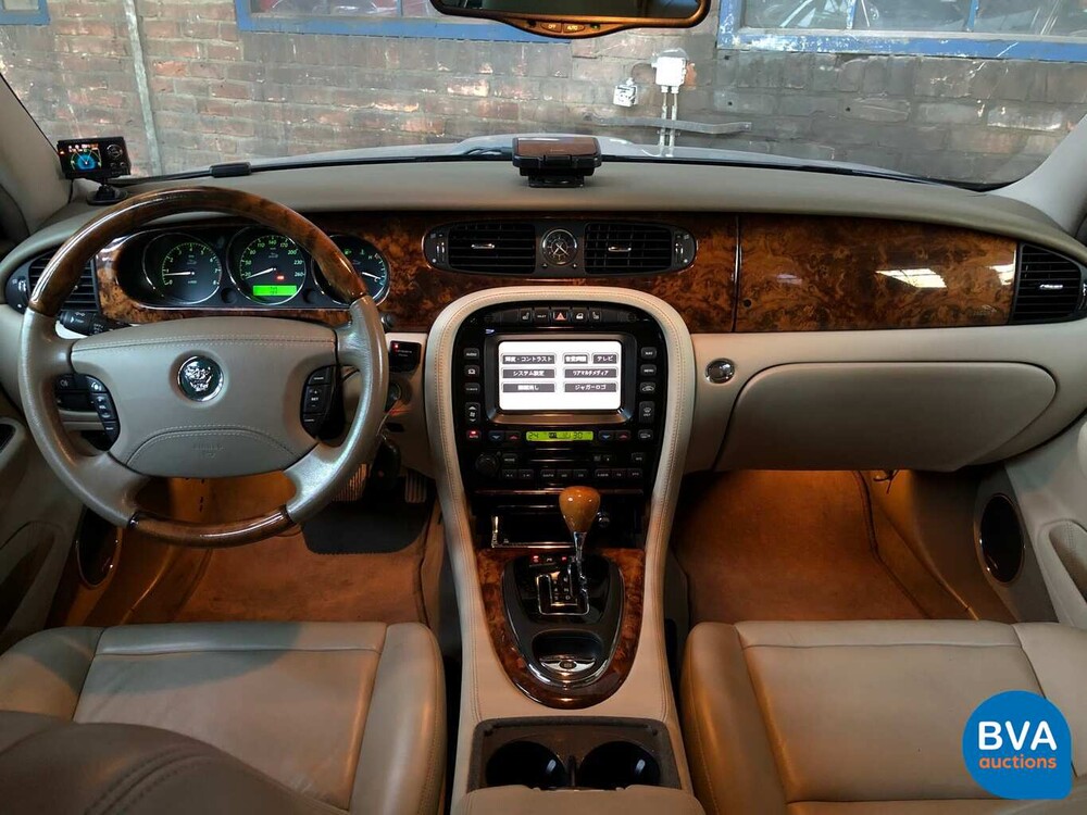 Jaguar XJ8 4.2 V8 300 PS 2003 -Youngtimer-.
