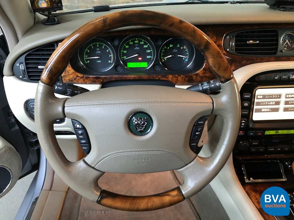 Jaguar XJ8 4.2 V8 300 PS 2003 -Youngtimer-.