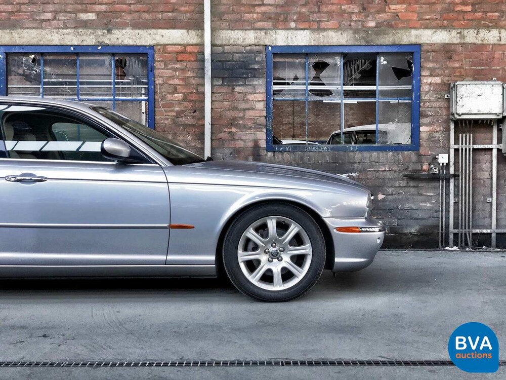 Jaguar XJ8 4.2 V8 300 PS 2003 -Youngtimer-.
