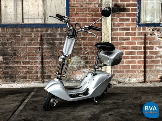 E-Roller Electric Scooter Special Edition.