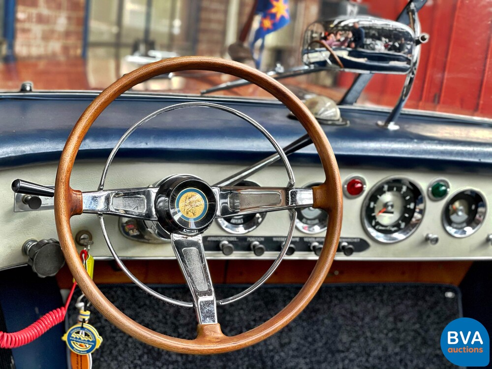 Pedrazzini Capri De Luxe V8 275hp Classic wooden Speedboat 1963 (RIVA, BOESCH).