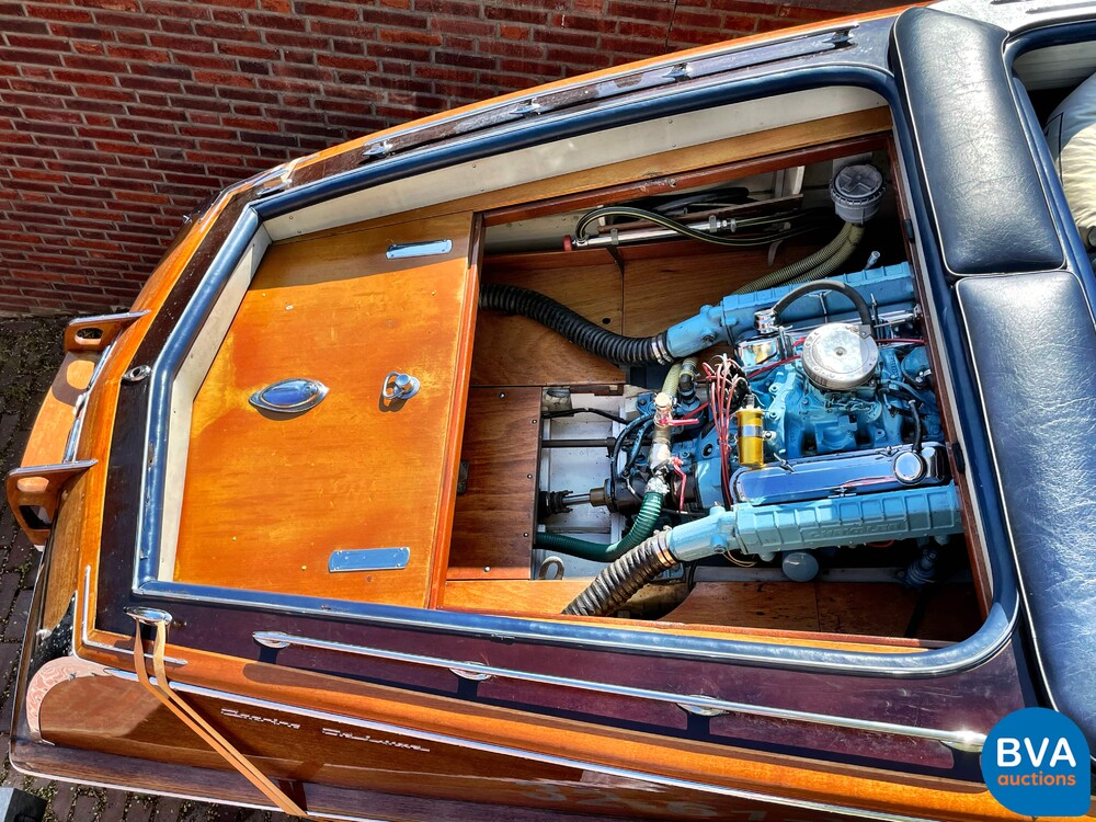 Pedrazzini Capri De Luxe V8 275hp Classic wooden Speedboat 1963 (RIVA, BOESCH).