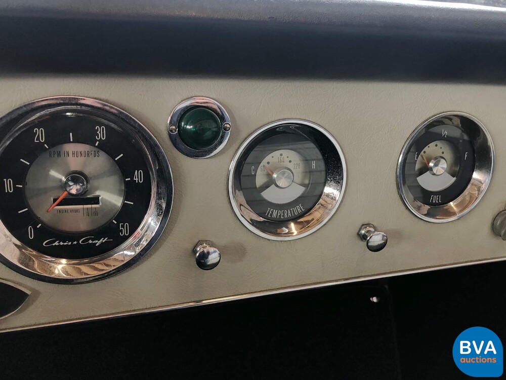 Pedrazzini Capri De Luxe V8 275hp Classic wooden Speedboat 1963 (RIVA, BOESCH).