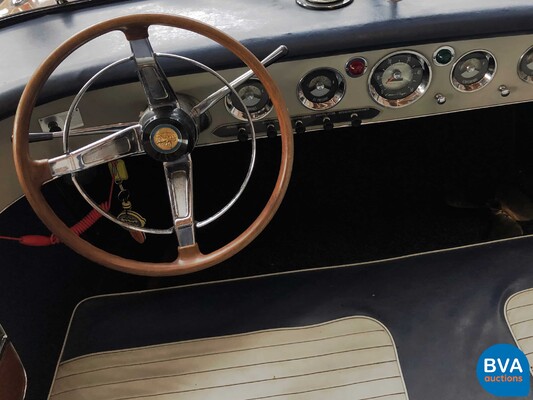 Pedrazzini Capri De Luxe V8 275 PS Klassisches hölzernes Schnellboot 1963 (RIVA, BOESCH).