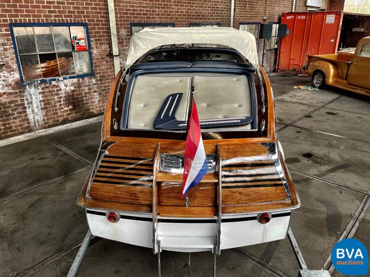 Pedrazzini Capri De Luxe V8 275hp Classic wooden Speedboat 1963 (RIVA, BOESCH).