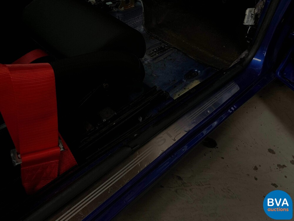 Ford Focus ST170 2.0 173hp 2002 -Original NL-, 01-JT-TV.