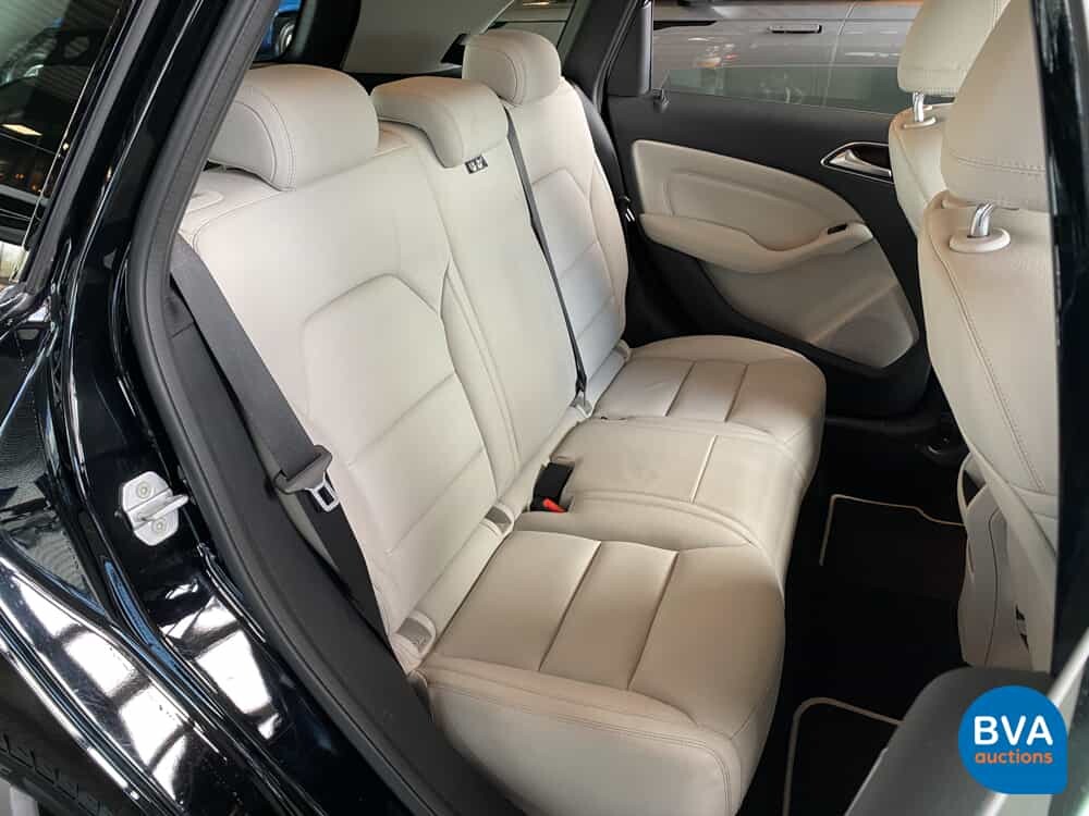 Mercedes-Benz B180 Sports Tourer 122hp 2013.