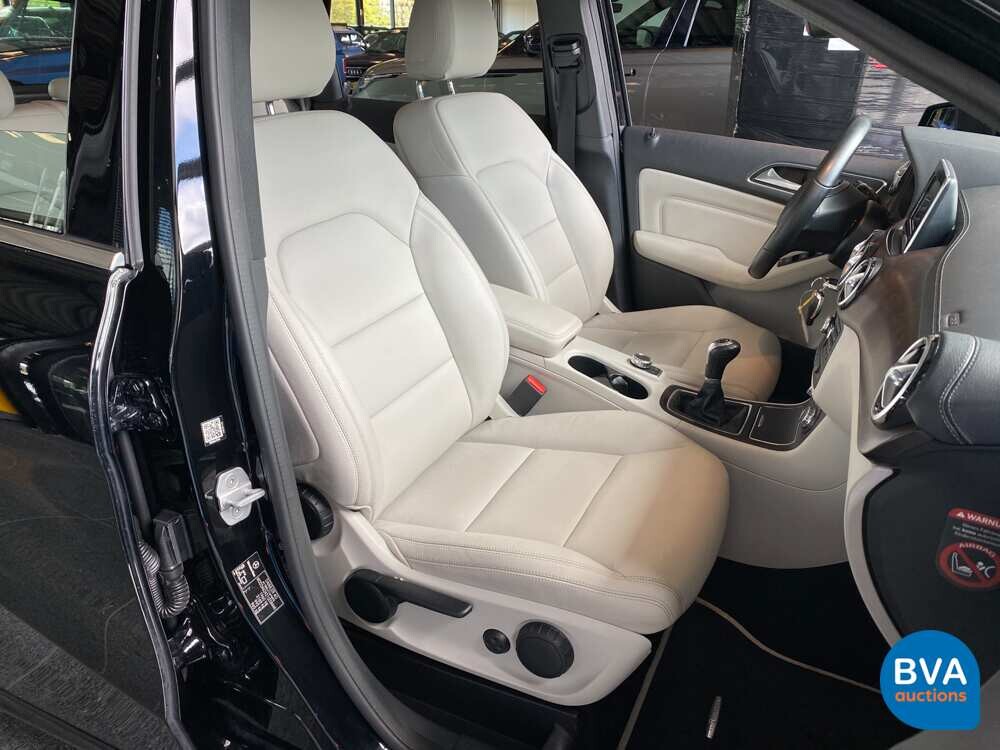 Mercedes-Benz B180 Sports Tourer 122hp 2013.