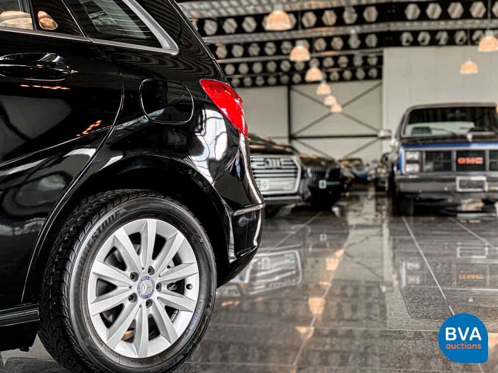 Mercedes-Benz B180 Sports Tourer 122hp 2013.