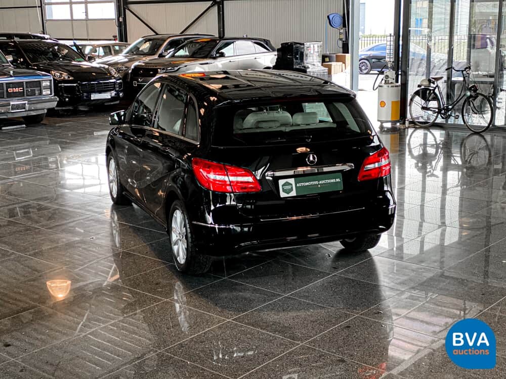 Mercedes-Benz B180 Sports Tourer 122hp 2013.