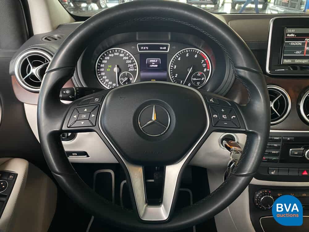 Mercedes-Benz B180 Sports Tourer 122hp 2013.