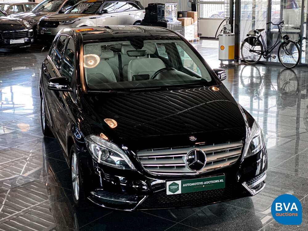 Mercedes-Benz B180 Sports Tourer 122hp 2013.