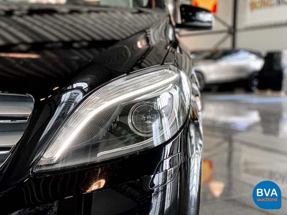 Mercedes-Benz B180 Sports Tourer 122hp 2013.