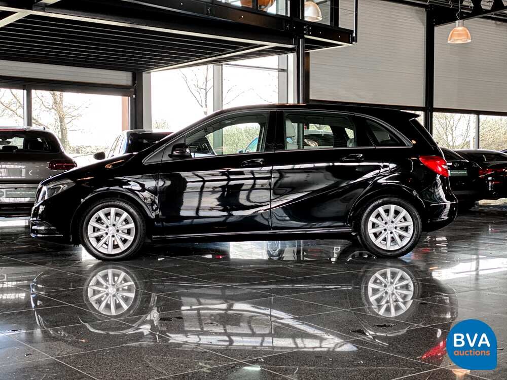 Mercedes-Benz B180 Sports Tourer 122hp 2013.